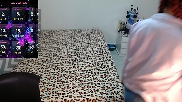 Snapshot of soniafuckboobs chatting on February 16, 2026, 12:26 pm soniafuckboobs online show from February 16, 2026, 12:26 pm