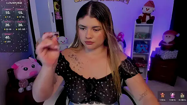 chloejones   online show from December 4, 2024, 5:05 pm