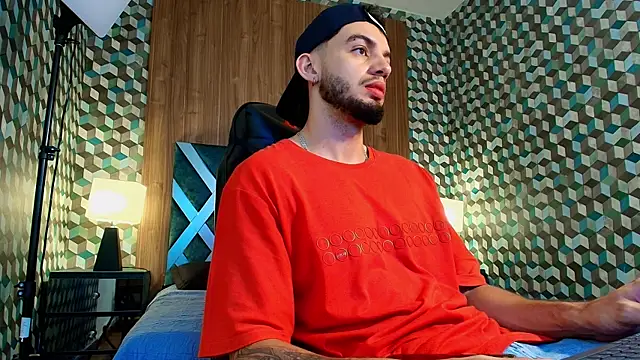 Michael magno online show from November 12, 2025, 7:40 pm