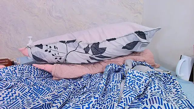 Snapshot of sofi_balvin chatting on March 13, 2025, 1:32 am sofi balvin online show from March 13, 2025, 1:32 am