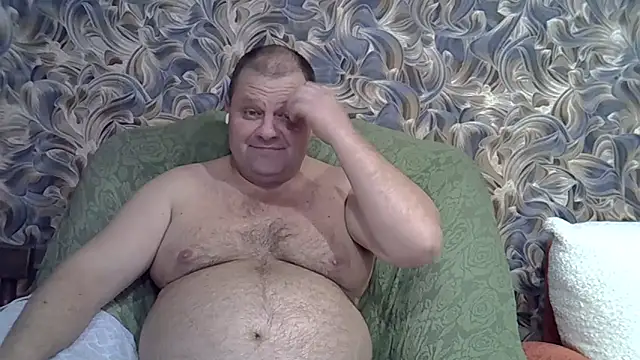 Nilola6 online show from November 17, 2025, 1:04 pm