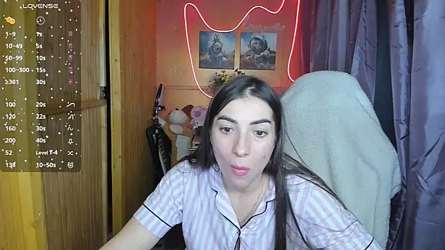 Fiery Brunette  online show from March 9, 2025, 5:00 am