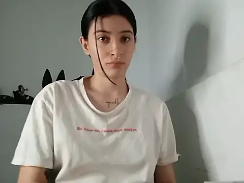 Snapshot of Mia_foster1 chatting on February 18, 2025, 2:38 am Mia foster1 online show from February 18, 2025, 2:38 am