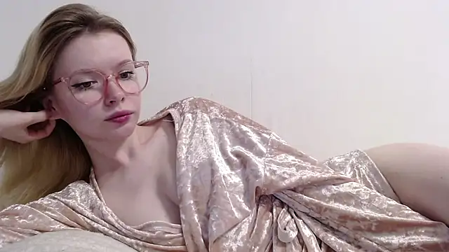 Snapshot of Sataobby chatting on December 18, 2025, 6:12 pm Sataobby online show from December 18, 2025, 6:12 pm