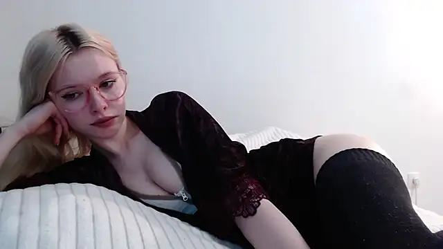 Snapshot of Sataobby chatting on March 7, 2025, 5:06 pm Sataobby online show from March 7, 2025, 5:06 pm