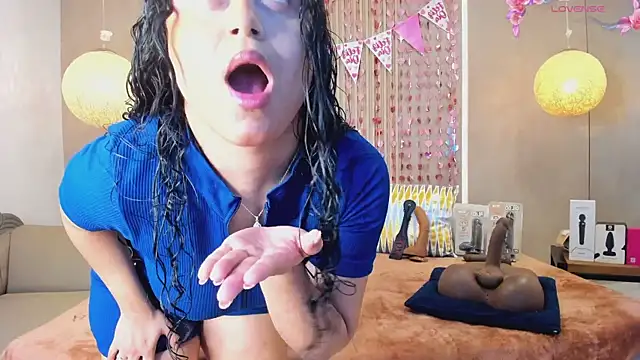 Snapshot of sabrina_shark_ chatting on February 18, 2026, 2:20 am sabrina shark online show from February 18, 2026, 2:20 am