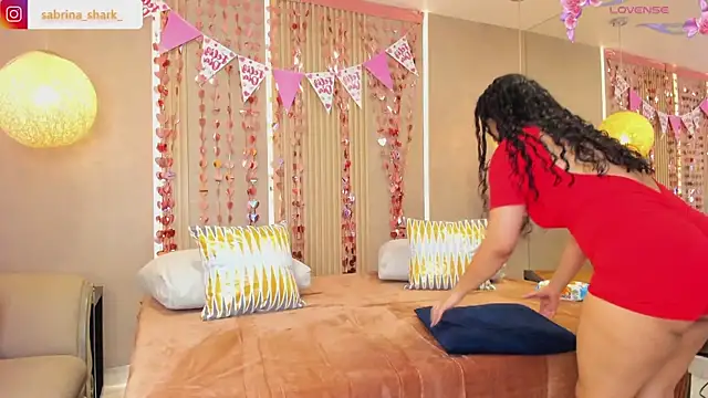 Snapshot of sabrina_shark_ chatting on February 11, 2026, 2:22 am sabrina shark online show from February 11, 2026, 2:22 am