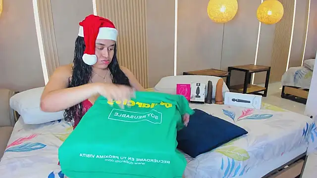 Snapshot of sabrina_shark_ chatting on December 15, 2025, 1:44 am sabrina shark online show from December 15, 2025, 1:44 am