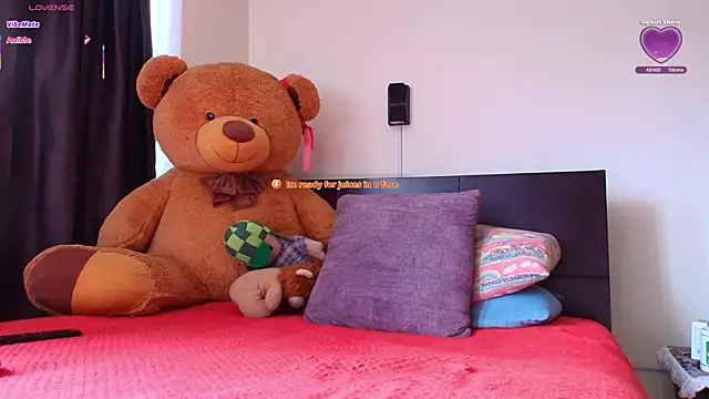 Snapshot of Samanntthaa__ chatting on June 19, 2026, 1:06 pm Samanntthaa online show from June 19, 2026, 1:06 pm