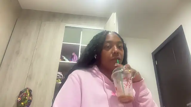 ChocolateCakeQueen online show from March 10, 2026, 12:36 am