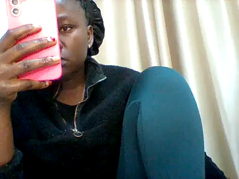 Snapshot of sexy_cutelips chatting on July 6, 2026, 6:10 pm sexy cutelips online show from July 6, 2026, 6:10 pm