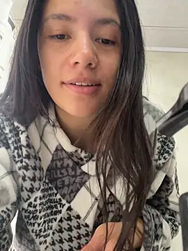 hannahb-e online show from May 31, 2026, 4:35 pm