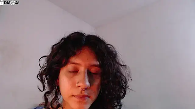 Snapshot of AlinaWoolf_ chatting on March 7, 2026, 2:55 pm AlinaWoolf online show from March 7, 2026, 2:55 pm