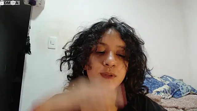 Snapshot of AlinaWoolf_ chatting on March 7, 2026, 2:29 am AlinaWoolf online show from March 7, 2026, 2:29 am