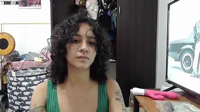 Snapshot of AlinaWoolf_ chatting on March 11, 2026, 6:24 pm AlinaWoolf online show from March 11, 2026, 6:24 pm