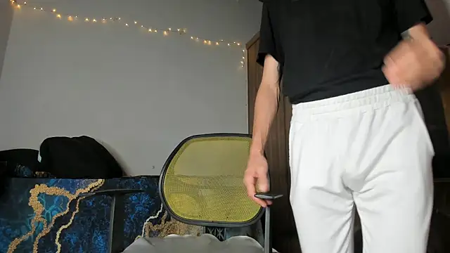 Snapshot of Tristan_fantasycam chatting on November 22, 2025, 1:15 am Tristan fantasycam online show from November 22, 2025, 1:15 am