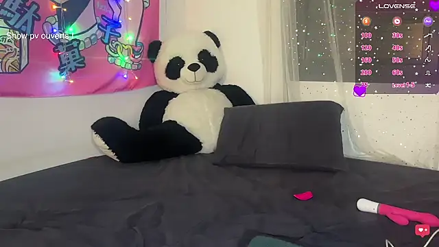 Miss-syanaa online show from March 27, 2026, 8:54 pm