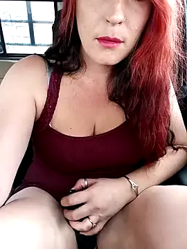 Snapshot of Ice_Raven chatting on December 15, 2024, 12:28 pm Ice Raven online show from December 15, 2024, 12:28 pm