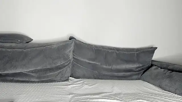 JennyRosh online show from April 4, 2026, 9:10 pm