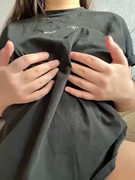 Snapshot of Angel__lika chatting on March 18, 2025, 1:34 pm Angel lika online show from March 18, 2025, 1:34 pm