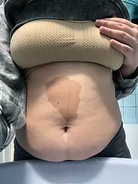 Snapshot of Angel__lika chatting on October 1, 2025, 4:22 pm Angel lika online show from October 1, 2025, 4:22 pm