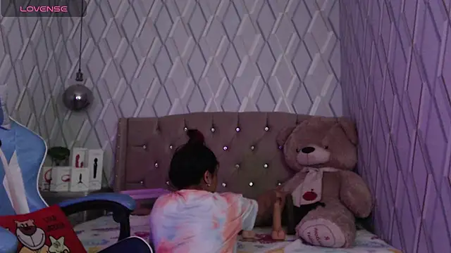 Snapshot of NicolleTaylor chatting on March 13, 2025, 2:05 am NicolleTaylor online show from March 13, 2025, 2:05 am