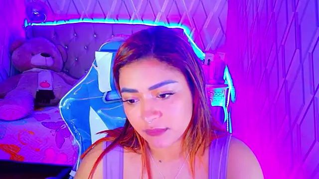 Snapshot of NicolleTaylor chatting on October 18, 2025, 3:30 am NicolleTaylor online show from October 18, 2025, 3:30 am