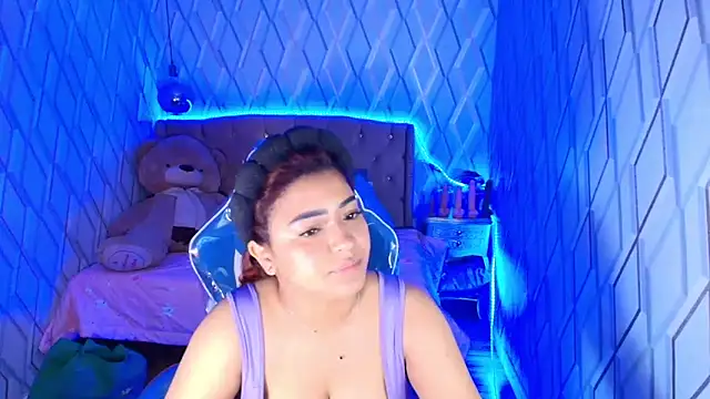 Snapshot of NicolleTaylor chatting on November 15, 2025, 12:47 am NicolleTaylor online show from November 15, 2025, 12:47 am