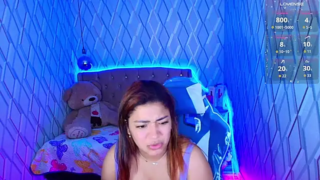 Snapshot of NicolleTaylor chatting on October 22, 2025, 2:44 am NicolleTaylor online show from October 22, 2025, 2:44 am