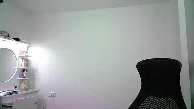 aineangeel online show from December 4, 2025, 11:37 pm