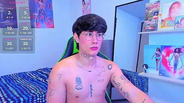 JayHotxxx online show from February 17, 2026, 9:45 pm