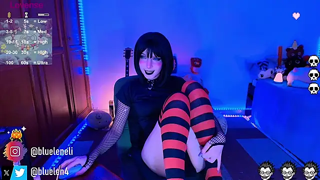 bluelen online show from October 5, 2025, 9:22 am