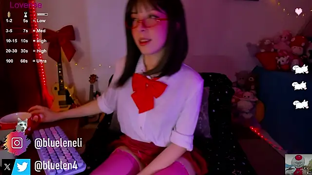 bluelen online show from February 16, 2025, 2:21 pm