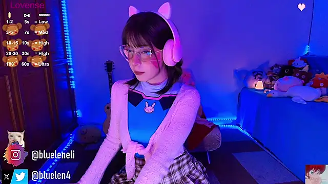 bluelen online show from September 19, 2025, 8:07 am