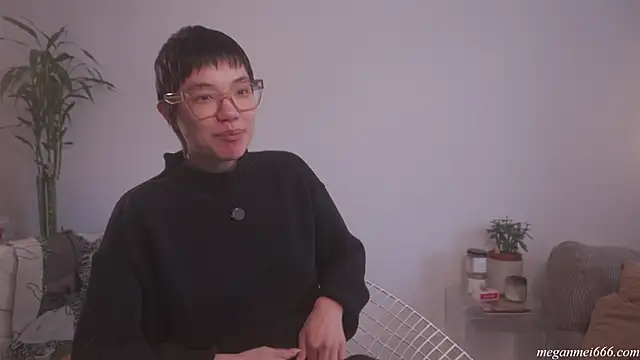 Snapshot of meganmei666 chatting on April 13, 2026, 6:01 pm meganmei666 online show from April 13, 2026, 6:01 pm