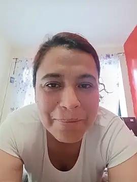 Snapshot of MarthinaBaker chatting on May 31, 2026, 12:11 pm MarthinaBaker online show from May 31, 2026, 12:11 pm