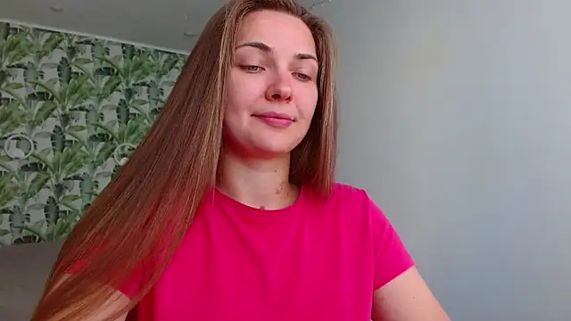 Snapshot of Olivia_shine chatting on September 9, 2025, 4:22 am Olivia shine online show from September 9, 2025, 4:22 am