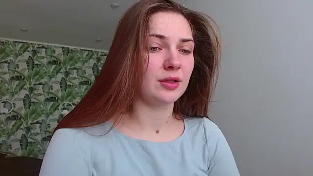 Snapshot of Olivia_shine chatting on February 22, 2026, 5:21 am Olivia shine online show from February 22, 2026, 5:21 am