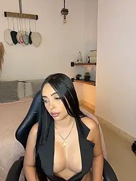 annyfosterr online show from May 9, 2026, 7:50 pm