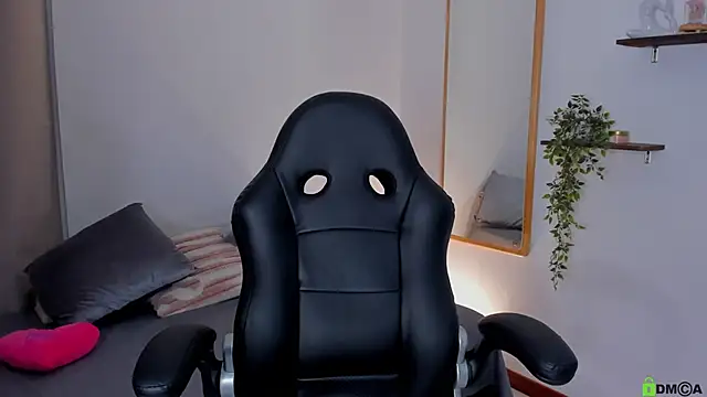 Snapshot of april__stone chatting on February 4, 2026, 11:33 pm april stone online show from February 4, 2026, 11:33 pm