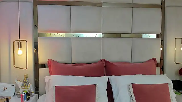 Snapshot of elizavenus chatting on November 8, 2025, 1:47 pm elizavenus online show from November 8, 2025, 1:47 pm