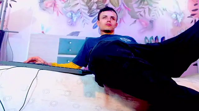 Snapshot of lobahugecockts chatting on January 3, 2025, 10:09 am lobahugecockts online show from January 3, 2025, 10:09 am