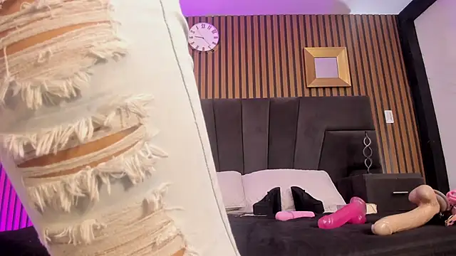 MeganFoxxi  online show from September 18, 2025, 8:45 pm