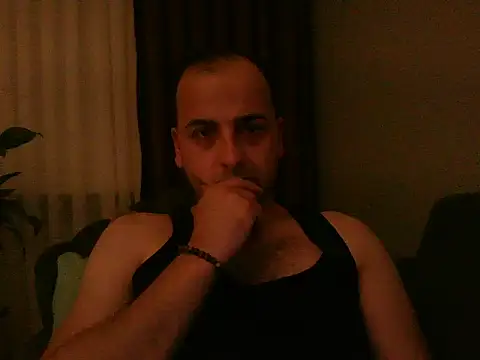 Snapshot of Yldrmm_9553 chatting on July 17, 2026, 8:50 pm Yldrmm 9553 online show from July 17, 2026, 8:50 pm