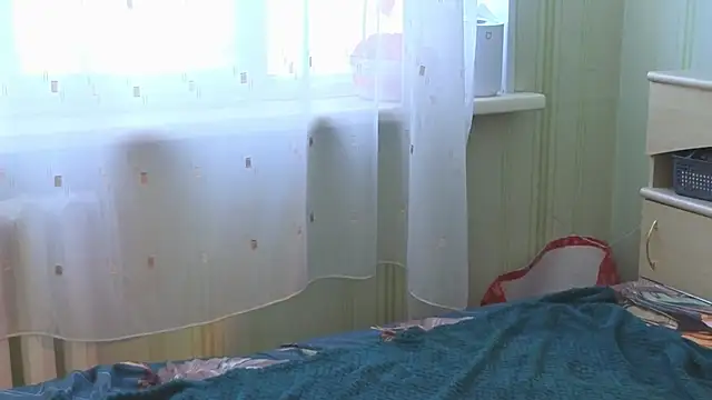 Snapshot of YasmineWest chatting on February 9, 2025, 10:31 am YasmineWest online show from February 9, 2025, 10:31 am