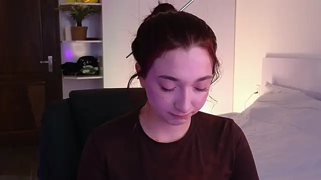 YasmineWest online show from June 15, 2026, 2:34 am