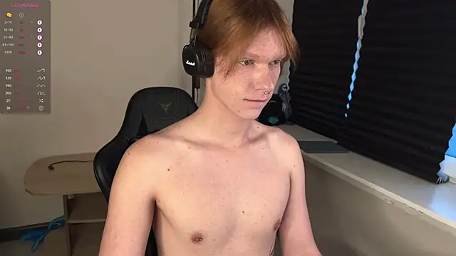 carthylovvve online show from November 25, 2025, 1:44 pm