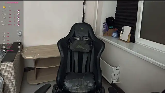 Snapshot of carthylovvve chatting on March 28, 2026, 5:14 pm carthylovvve online show from March 28, 2026, 5:14 pm