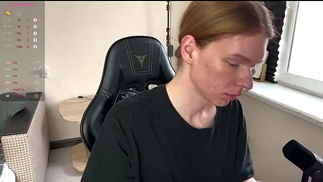 Snapshot of carthylovvve chatting on February 17, 2026, 1:08 pm carthylovvve online show from February 17, 2026, 1:08 pm