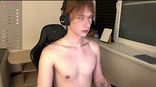 Snapshot of carthylovvve chatting on March 30, 2026, 4:19 pm carthylovvve online show from March 30, 2026, 4:19 pm